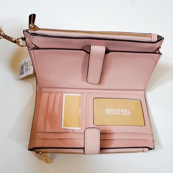 Michael Kors Jet Set Travel Leather Wristlet Pink - Picture 2 of 6
